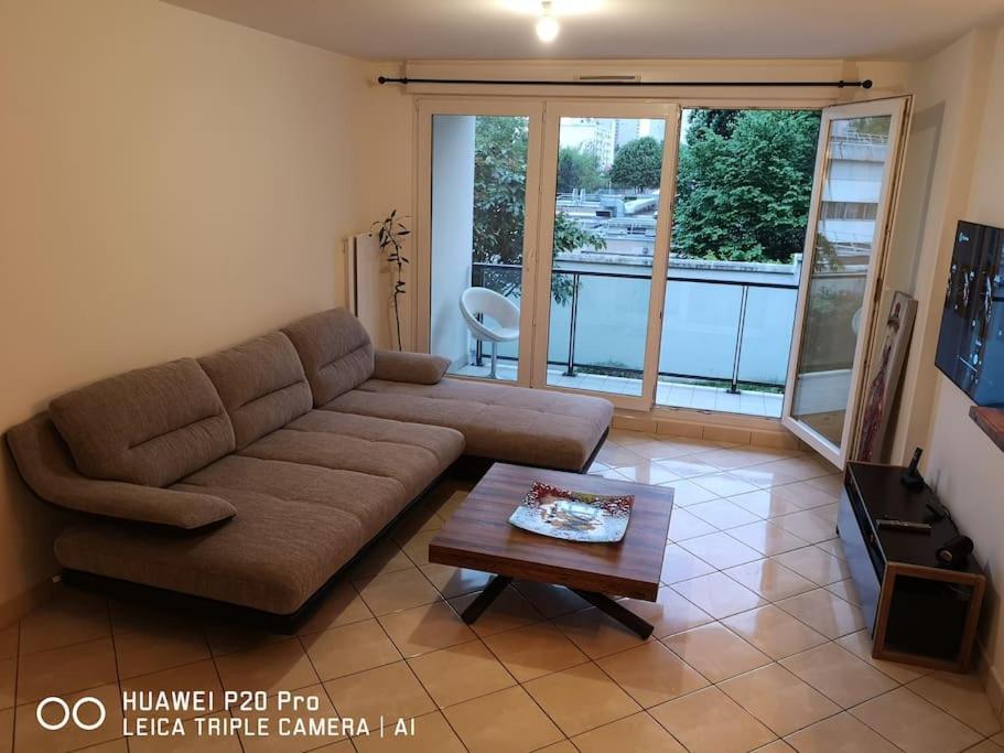 איברי-סור-סיין Spacieux 3 Pieces Sur Jardin מראה חיצוני תמונה